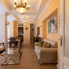 Central Apartment Sleeps 6 Fast Wi-Fi 2 Bathrooms