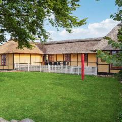 2 Bedroom Cozy Home In Vesløs
