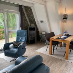 Spitzhus, zwei Schlafzimmer, Kamin, Garten, Hund willkommen!