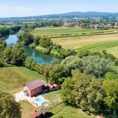 Gorgeous Home In Mirkopolje With Wifi