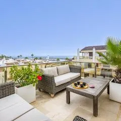 2218-Duplex first line beach with sea view