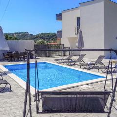 Cozy Home In Rab With Wifi