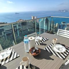 Skyline 39 Increíbles vistas al mar desde la terraza privada en la planta 39