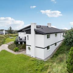 Stunning Home In Blokhus