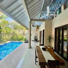 Stylish & quiet Seminyak pool villa