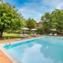 Beautiful Home In Rapolano Terme Si