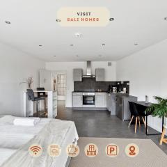 Salí Homes - HZ42 Charming Studio Apartment in Heart of Bayreuth with Balcony