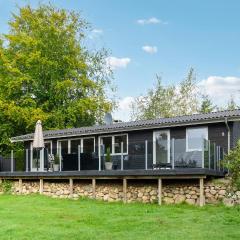 3 Bedroom Pet Friendly Home In Ebeltoft