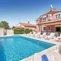 Awesome Home In Stinjan With Wifi