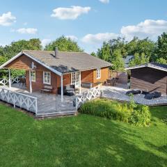 Cozy Home In Vordingborg With Kitchen