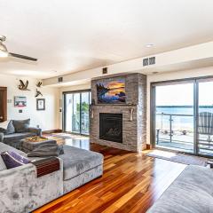 Starboard Point: Stunning Luxury Condo in the heart of DL!