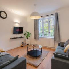 Stylish Putney Family Home-Close to Central London