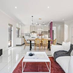 Spacious 5 Bedroom Family Retreat in Franklin