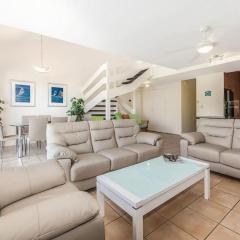 Unit 9 Viewcrest 3 Bedroom 24 Viewland Drive