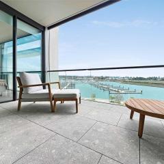 Nautilus View - Luxury Marina Getaway