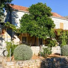 Holiday Home Stone Oasis