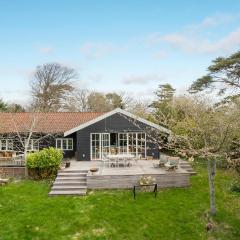 Awesome Home In Vejby With Kitchen