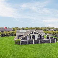 Gorgeous Home In Hemmet With Wifi