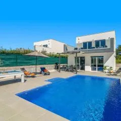Villa Lavandula by Villa Plus