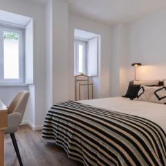 2BDR Charming Apartment in Graça by LovelyStay