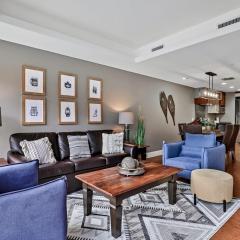 Classic Hideaway Elegant 2BD 2BTH