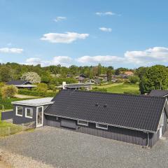 Gorgeous Home In Hejls With Wifi