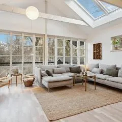 Stunning Home In Allingåbro With Wifi