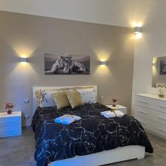 Leoscar Apartment in Catania center Self Check-in