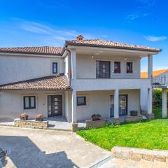 Nice Apartment In Smarje With Wifi