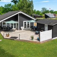 Gorgeous Home In Samsø With Kitchen