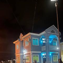 Modern 3 Bedroom Entire Home In Gated Community