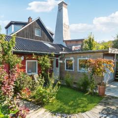 Lovely Apartment In Allinge With Wifi