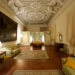 Palazzo Tucci Residenza d'epoca