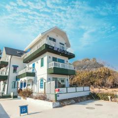 Gangneung Maison de Rose