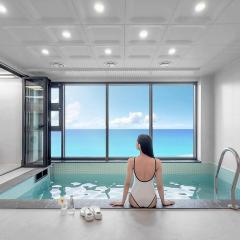 Pohang Sunrise Pool Villa
