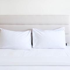Best Choice and Cozy Stay Studio at Puncak Kertajaya Apartment By Travelio