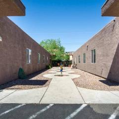 Airy Tucson Retreat - Modern, Cozy, Near U of A