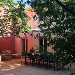 Villa Rose Près centre ville 4 chambres jardin