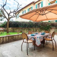 Garden Apartment in Florence