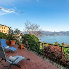 Infinity Lake View Terraced Casa - Happy Rentals