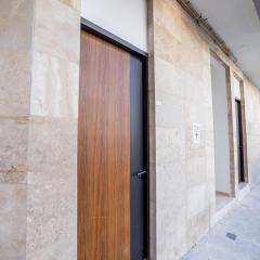 Family 2-Bedroom Maisonette - by HostMT