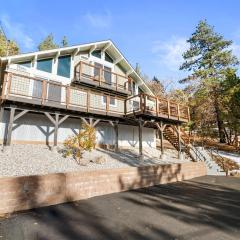 Moonridge Chalet - Newly Built, Hot Tub, Foosball, Fire Pit