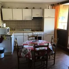 Résidence 4 Soleils - APPARTEMENT 2 PIECES + COIN MONTAGNE-ECLOSE EST MAE-3011