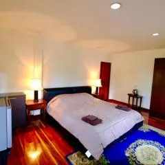 Lyndale Lodge