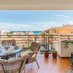 2 Bedroom Cozy Apartment In Sabinillas
