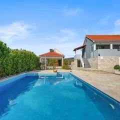 Villa Ana
