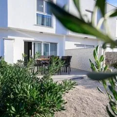 Roris House