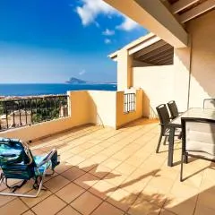 Charming Townhouse with Sea Views & Pool in Altea
