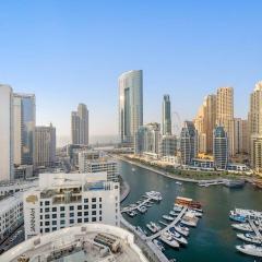 Stylish 1BR Apartment with Eye of Dubai View and Marina Access