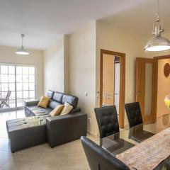 Colina Verde I - Modern Central Apartment